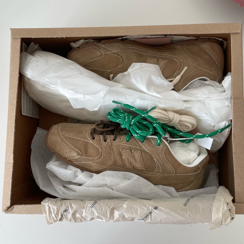 NWB Miu Miu x New Balance 530 SL Sneakers - Picture 6 of 6